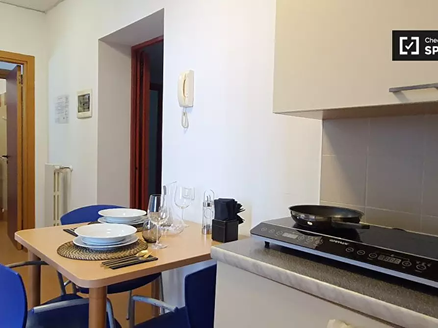 Immagine 10 di Camera condivisa in affitto  in Via Anton Giulio Barrili a Milano