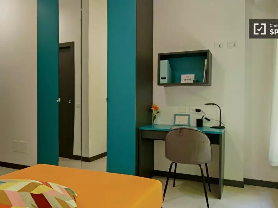 Immagine 18 di Camera condivisa in affitto  in Corso Italia a Milano