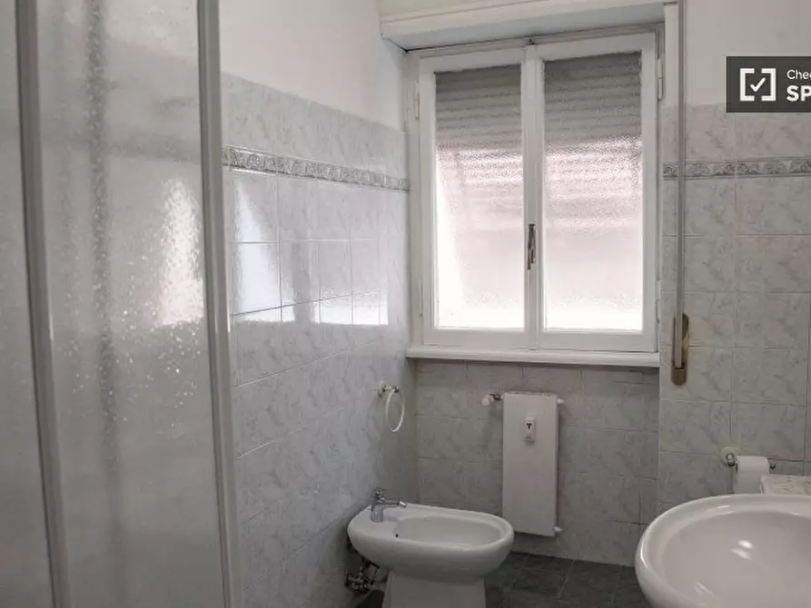 Immagine 10 di Camera condivisa in affitto  in Via Emilio Albertario a Roma