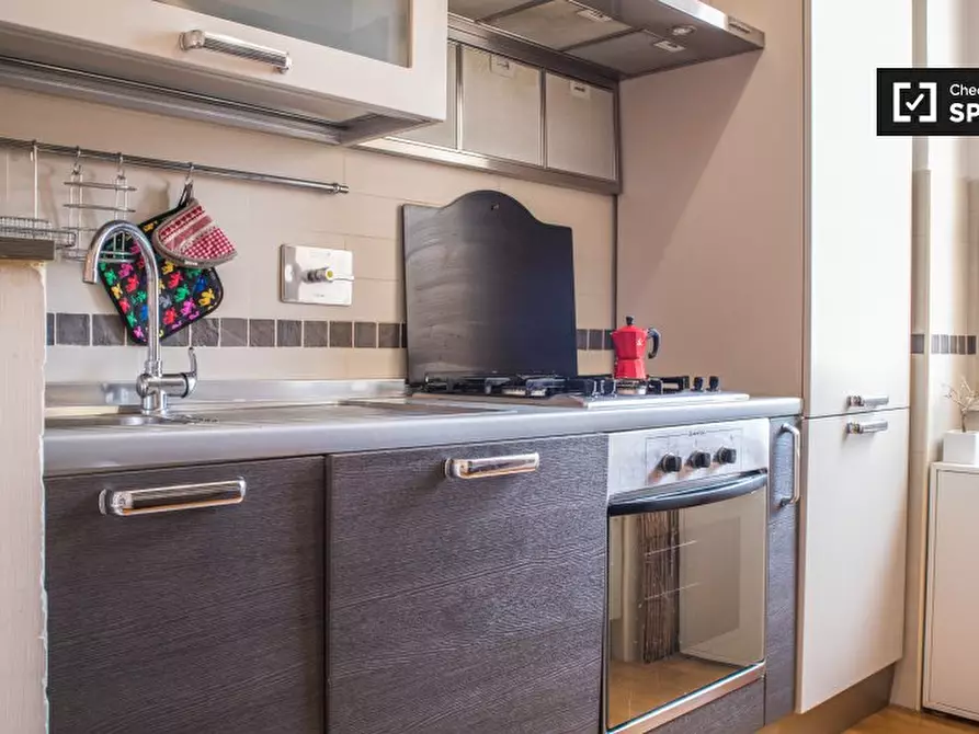 Immagine 11 di Appartamento in affitto  in Via Conte di Carmagnola, 00176 Roma RM, Italy a Roma