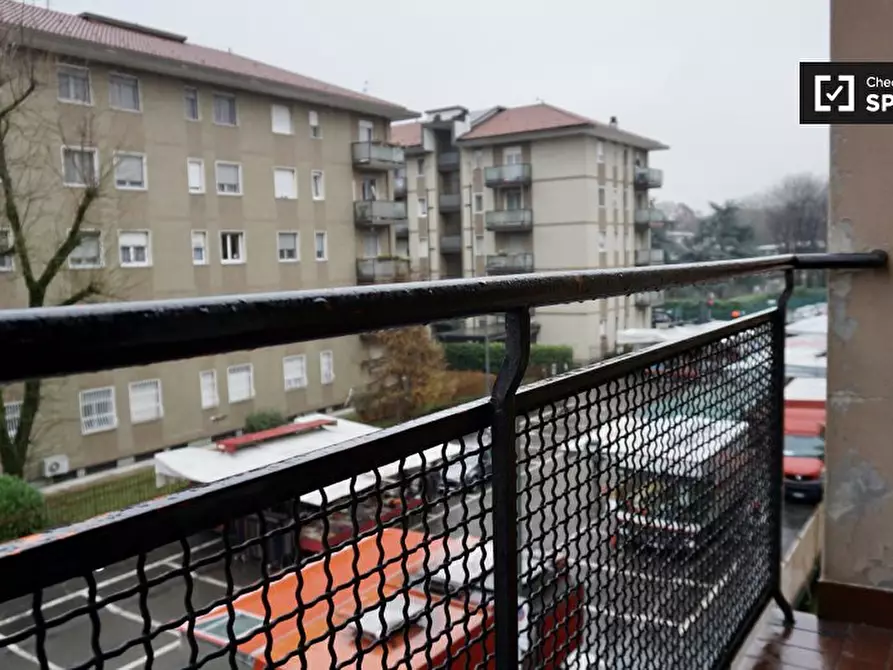 Immagine 4 di Camera condivisa in affitto  in Via Orbetello a Milano