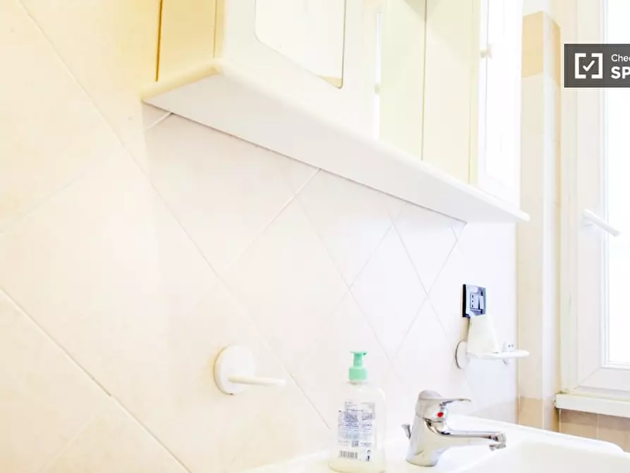 Immagine 16 di Appartamento in affitto  in Via Bartolomeo Perestrello a Roma