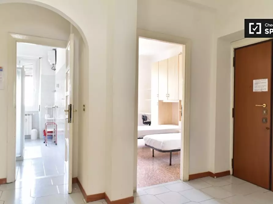 Immagine 12 di Camera condivisa in affitto  in Via Augusto Murri a Roma