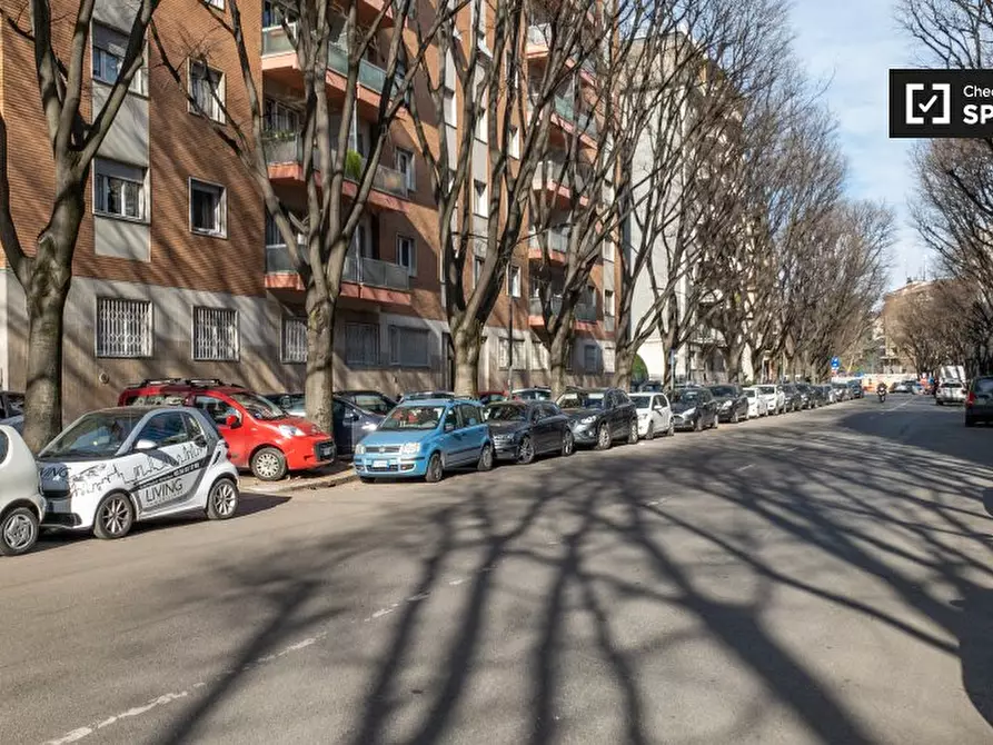 Immagine 7 di Camera condivisa in affitto  in Via Francesco dall'Ongaro a Milano