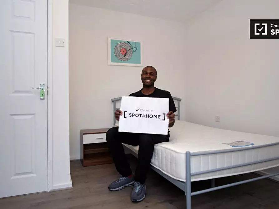 Immagine 5 di Camera condivisa in affitto  in Spey Street a Poplar