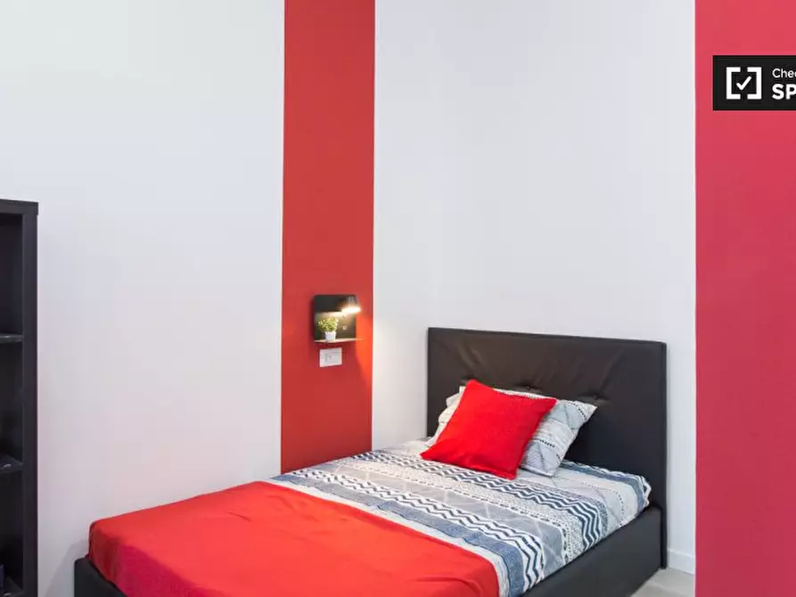 Immagine 5 di Camera condivisa in affitto  in Viale Stelvio a Milano