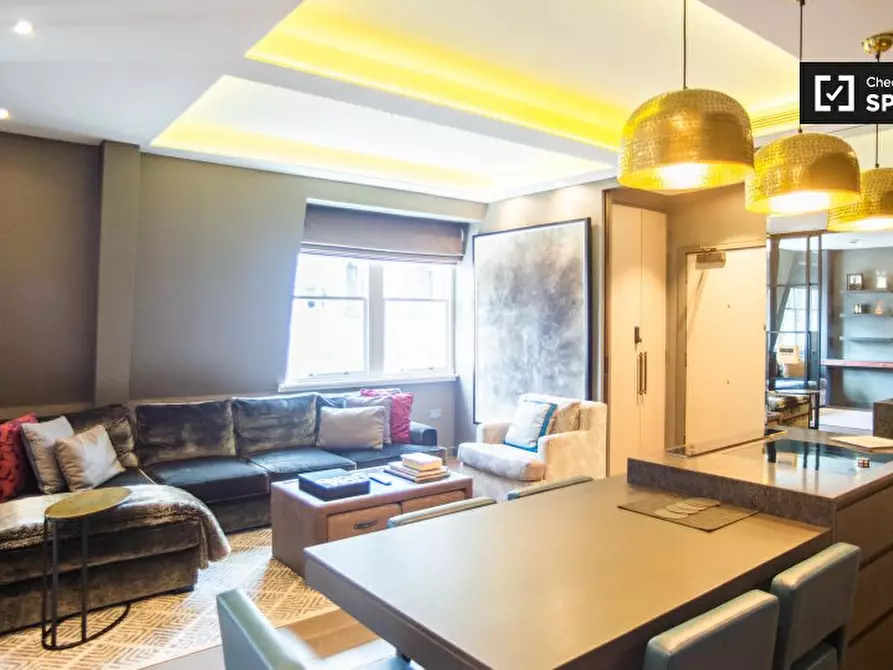 Immagine 6 di Appartamento in affitto  in Eastcastle St a Camden Town