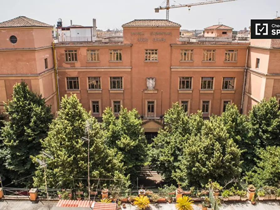 Immagine 15 di Appartamento in affitto  in Via Conte di Carmagnola, 00176 Roma RM, Italy a Roma