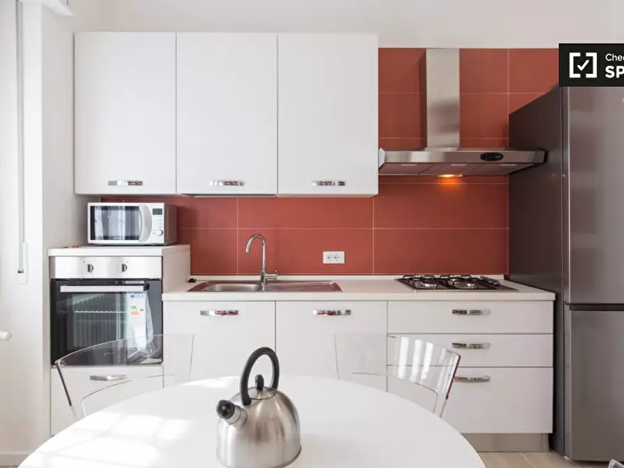 Immagine 13 di Camera condivisa in affitto  in Via Mincio a Milano