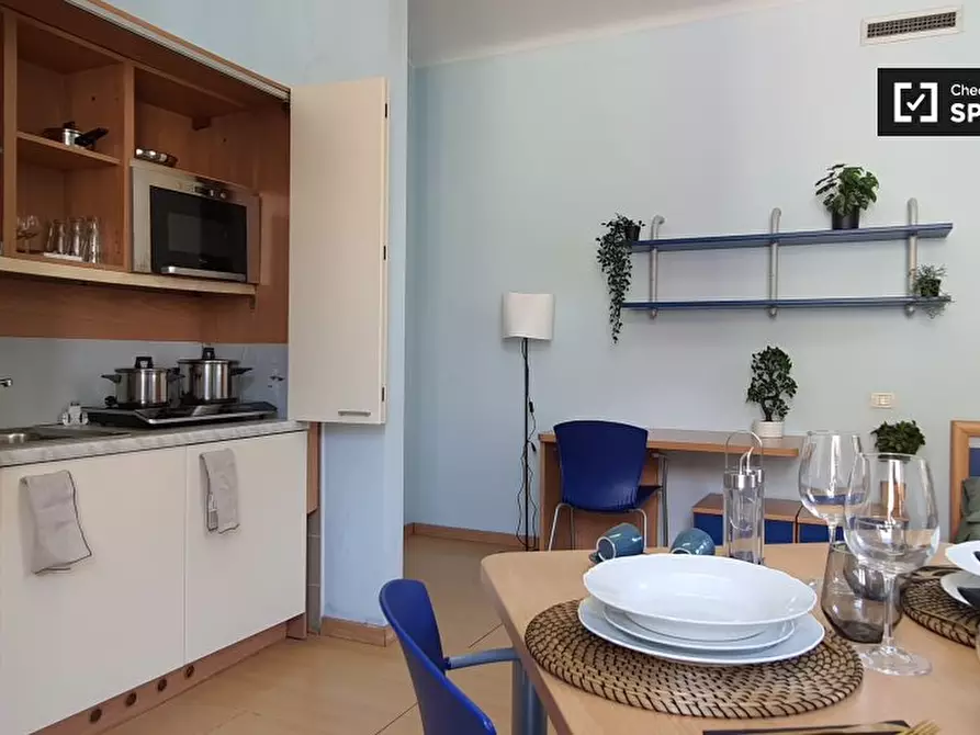 Immagine 11 di Camera condivisa in affitto  in Via Anton Giulio Barrili a Milano