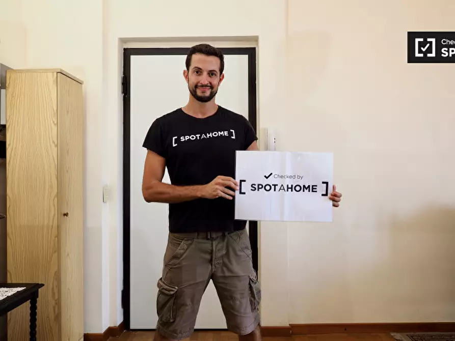 Immagine 9 di Camera condivisa in affitto  in Via Pace a San Donato Milanese