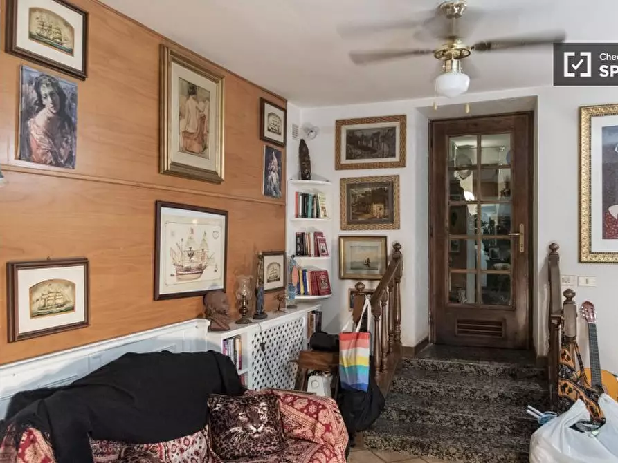 Immagine 12 di Camera condivisa in affitto  in Via Goffredo Mameli a Roma