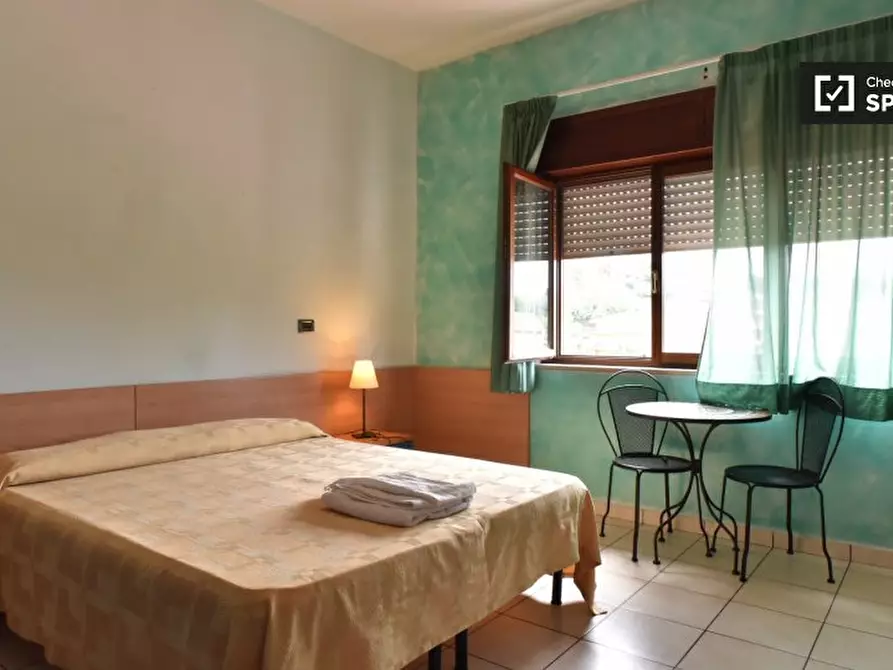 Immagine 3 di Camera condivisa in affitto  in Via Fraconalto a Roma