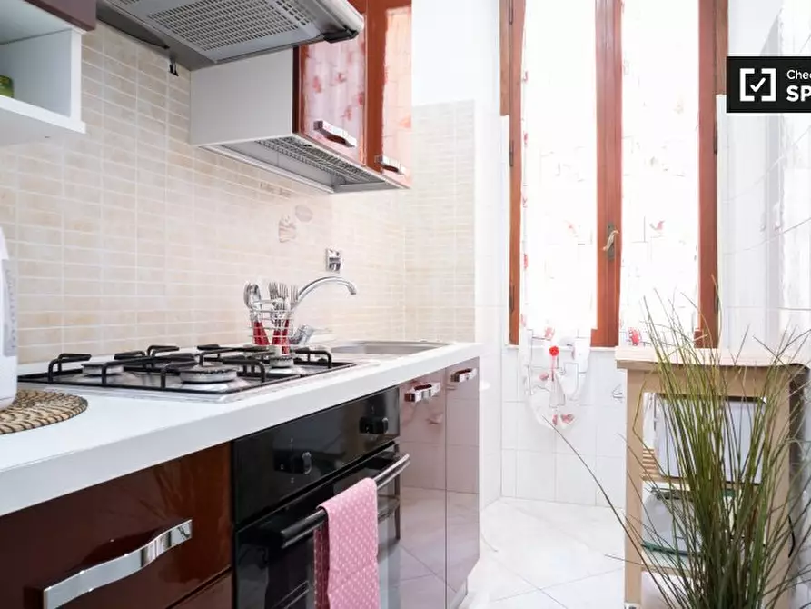 Immagine 2 di Appartamento in affitto  in Via Petrarca a Roma