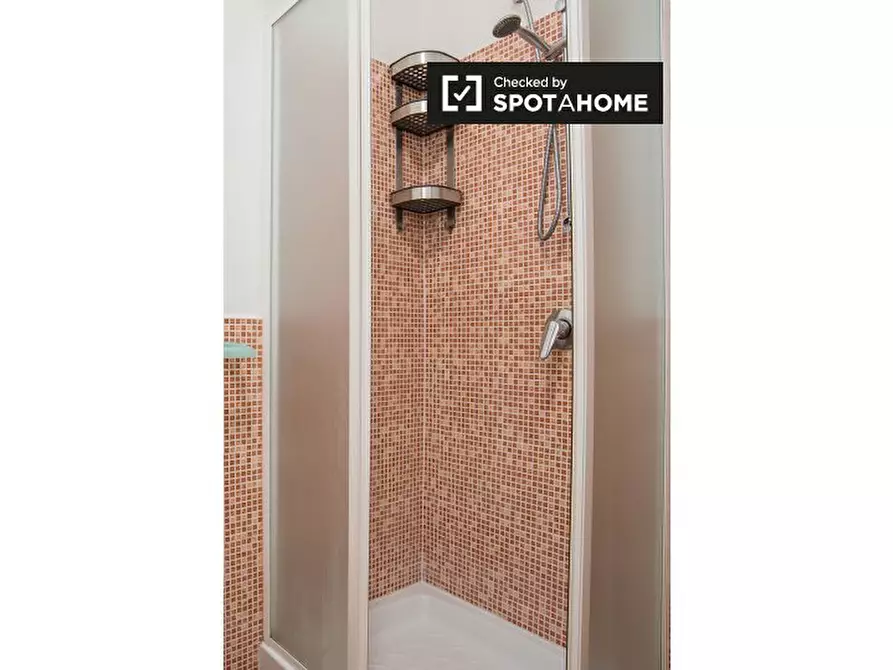 Immagine 6 di Ufficio in affitto  in Viale della Venezia Giulia a Roma