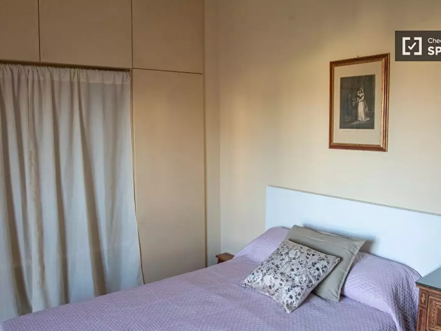 Immagine 1 di Camera condivisa in affitto  in Via Luigi Lilio a Roma