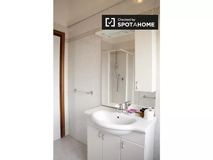 Immagine 16 di Appartamento in affitto  in Via della Balduina a Roma