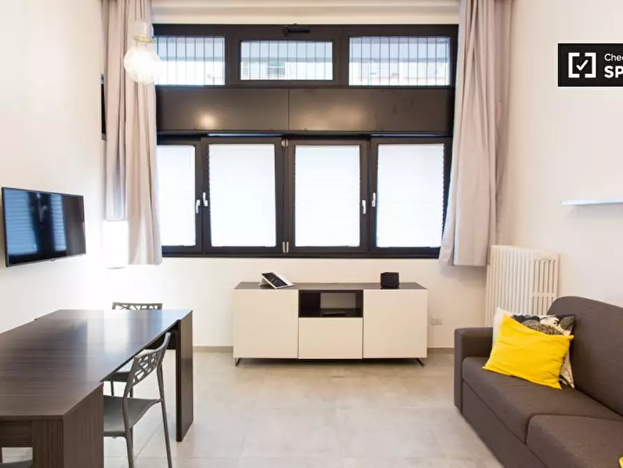 Immagine 2 di Ufficio in affitto  in Via Luigi Caroli a Milano