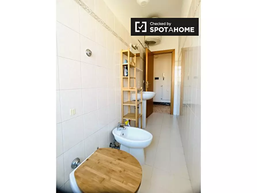 Immagine 14 di Appartamento in affitto  in Via della Marranella, 00176 Roma RM, Italy a Roma