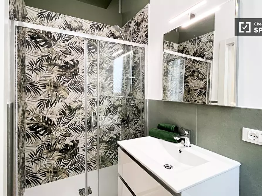 Immagine 17 di Camera condivisa in affitto  in Via Quadronno a Milano