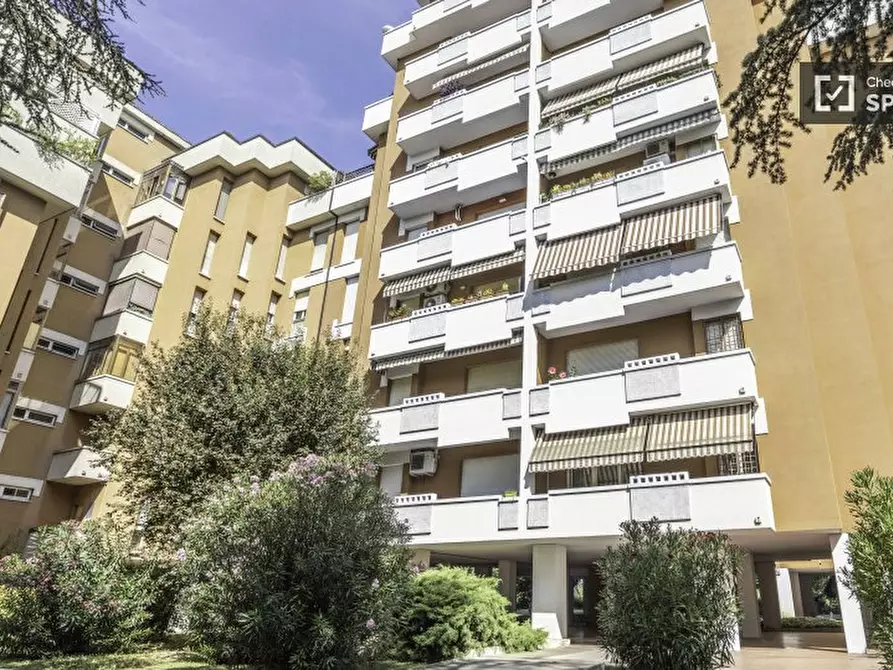 Immagine 13 di Camera condivisa in affitto  in Via S. Donato a Bologna