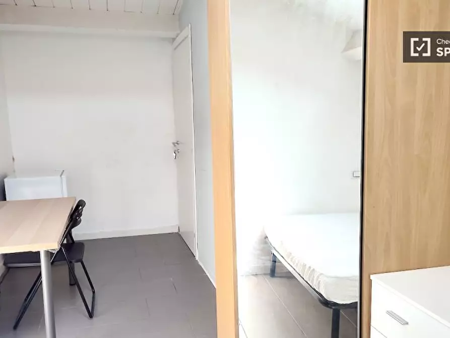 Immagine 5 di Camera condivisa in affitto  in Via di Carcaricola a Roma