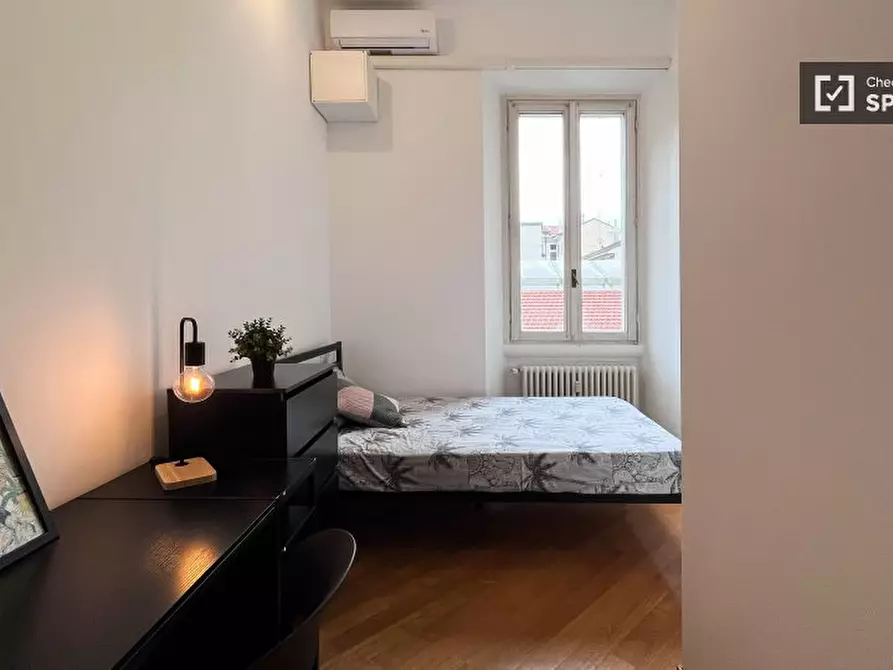 Immagine 2 di Camera condivisa in affitto  in P.za Argentina a Milano