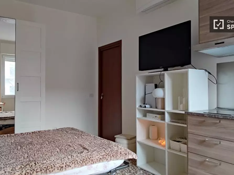 Immagine 5 di Camera condivisa in affitto  in Via Nicola Palmieri a Milano