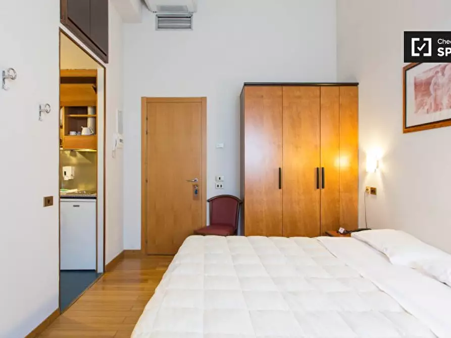 Immagine 5 di Ufficio in affitto  in Via Lepontina a Milano