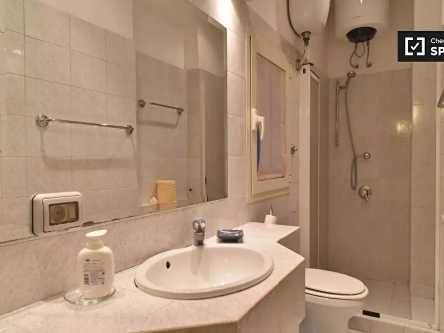 Immagine 9 di Appartamento in affitto  in Via dei Gigli d'Oro a Roma