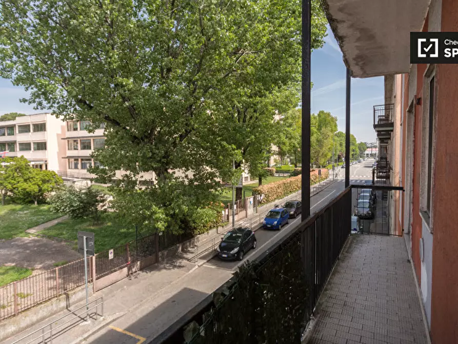 Immagine 8 di Camera condivisa in affitto  in Via Achille Feraboli a Milano
