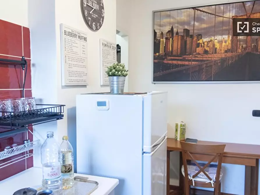 Immagine 12 di Appartamento in affitto  in Via degli Orti Variani a Roma