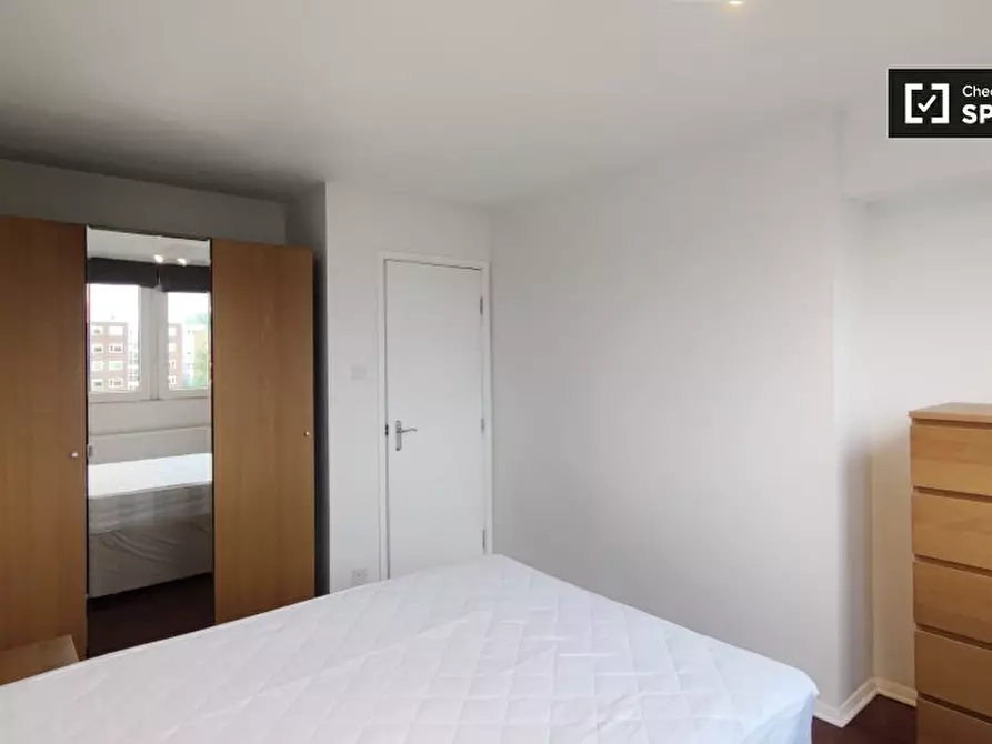 Immagine 2 di Camera condivisa in affitto  in Evenwood Cl a Wandsworth