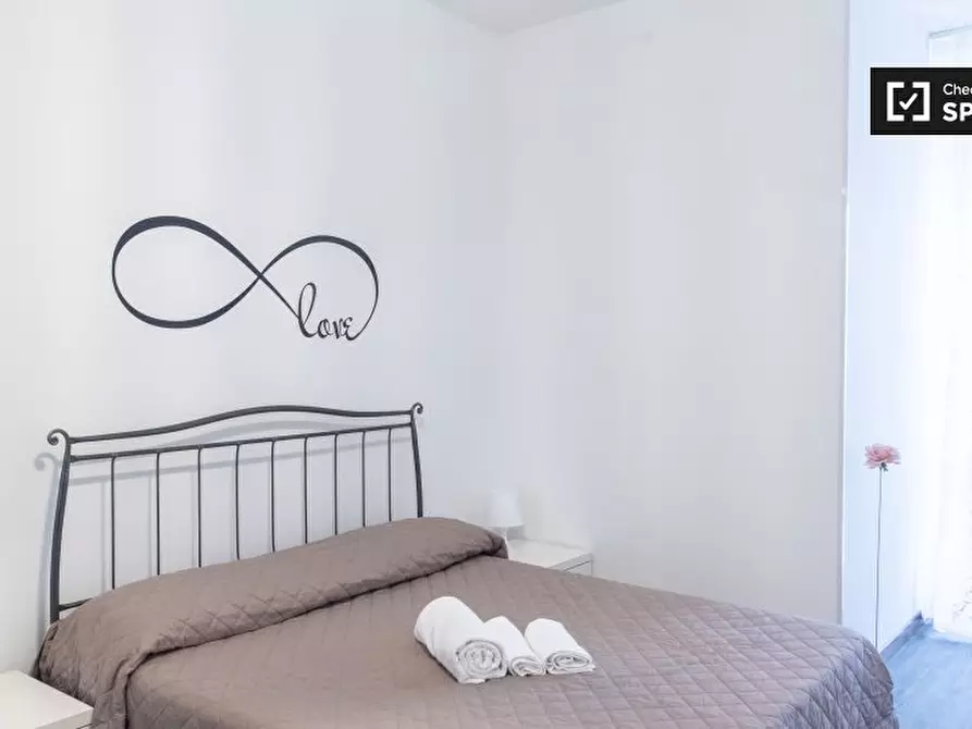 Immagine 2 di Camera condivisa in affitto  in Via Nomentana a Roma