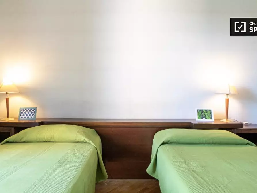 Immagine 3 di Camera condivisa in affitto  in Via Giuseppe Candiani a Milano