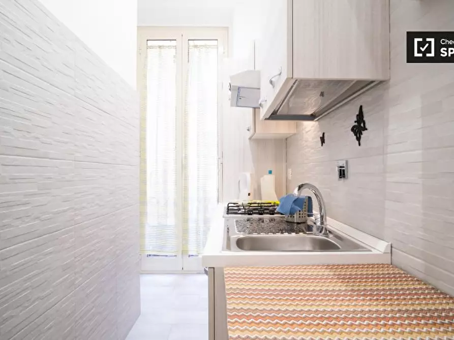 Immagine 16 di Appartamento in affitto  in Via Petrarca a Roma