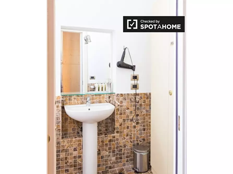 Immagine 8 di Camera condivisa in affitto  in Via Giuseppe Ripamonti, 20141 Milano MI, Italy a Milano