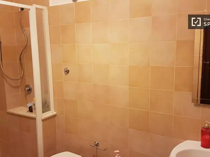 Immagine 8 di Appartamento in affitto  in Via Giacomo Savarese a Napoli