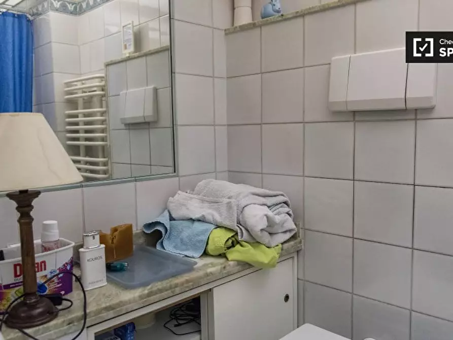 Immagine 7 di Camera condivisa in affitto  in Viale Ippocrate a Roma