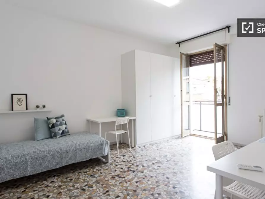 Immagine 13 di Appartamento in affitto  in Via Rutilia a Milano