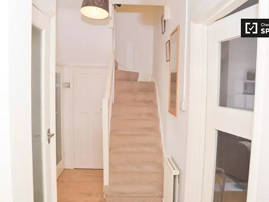 Immagine 4 di Camera condivisa in affitto  in Marvels Ln a Greenwich