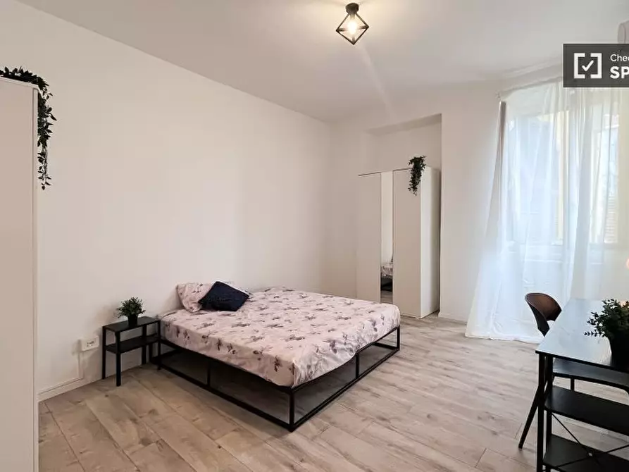 Immagine 2 di Camera condivisa in affitto  in Via Don Bosco a Milano