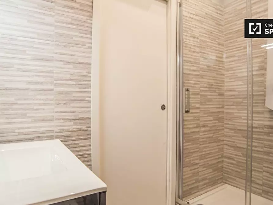 Immagine 12 di Appartamento in affitto  in Via Conte Verde, 00185 Roma RM, Italy a Roma