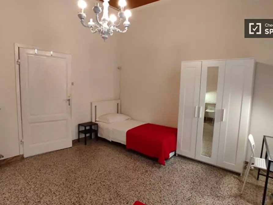Immagine 2 di Camera condivisa in affitto  in Via Bronzino a Firenze