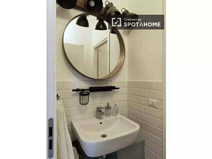 Immagine 15 di Appartamento in affitto  in Via Arcivescovo Romilli a Milano