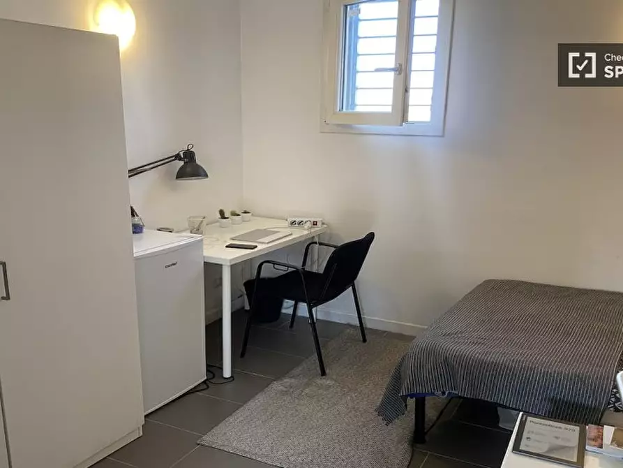 Immagine 6 di Camera condivisa in affitto  in Via di Carcaricola a Roma