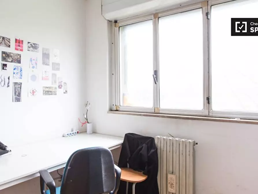 Immagine 5 di Camera condivisa in affitto  in Via dei Missaglia a Milano