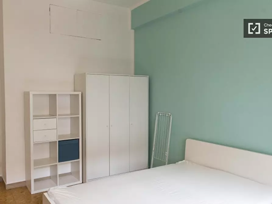 Immagine 4 di Camera condivisa in affitto  in Via Capo Miseno a Roma