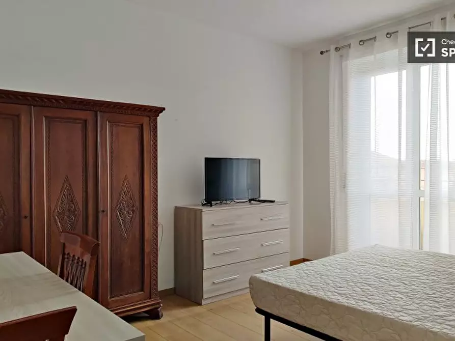 Immagine 5 di Camera condivisa in affitto  in Via Demonte a Milano