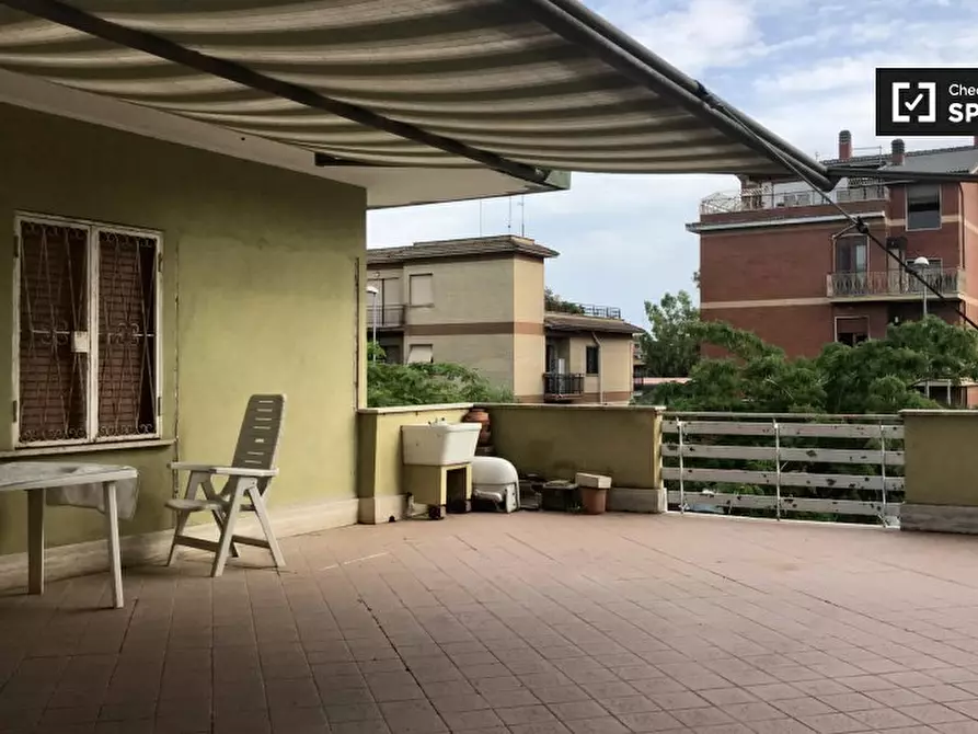 Immagine 18 di Camera condivisa in affitto  in Via di Trigoria, 00128 Selcetta RM, Italy a Roma